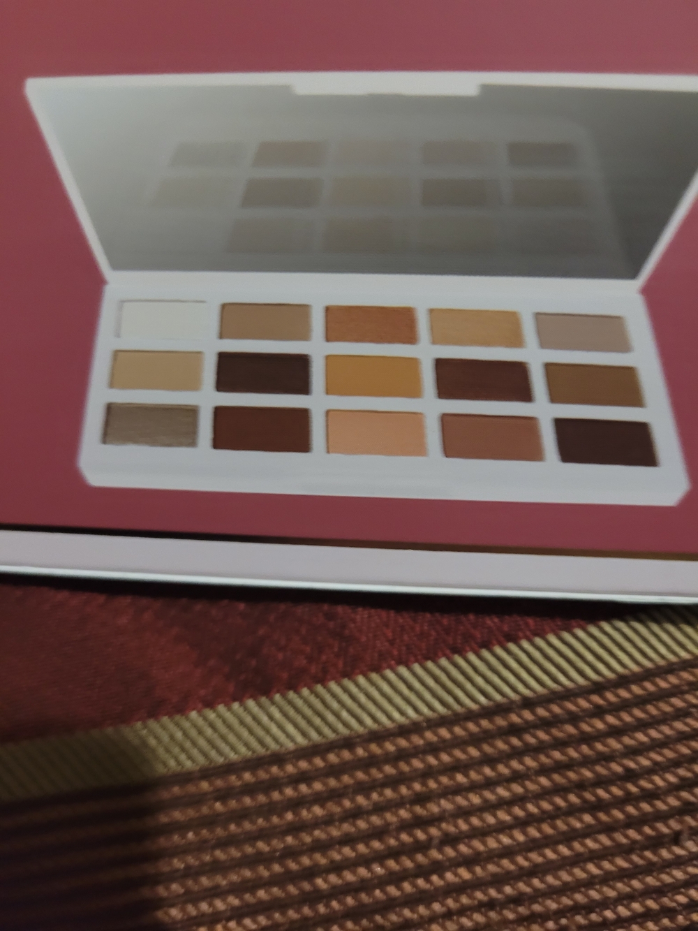 Laura Geller Warm Neutral 16-Shade Eyeshadow Palette — The Casual Collection